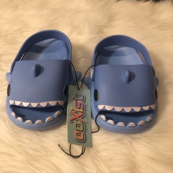 Blue Shark Sandals w/ Strap size L9/10 NWT - Picture 4 of 5